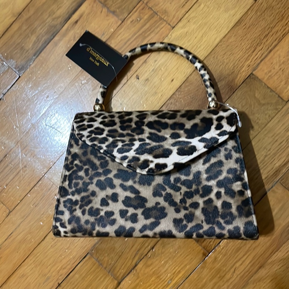 Brand New!!! Leaped Purse
